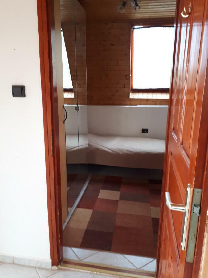 Attila-Apartman Budaoers Exterior foto